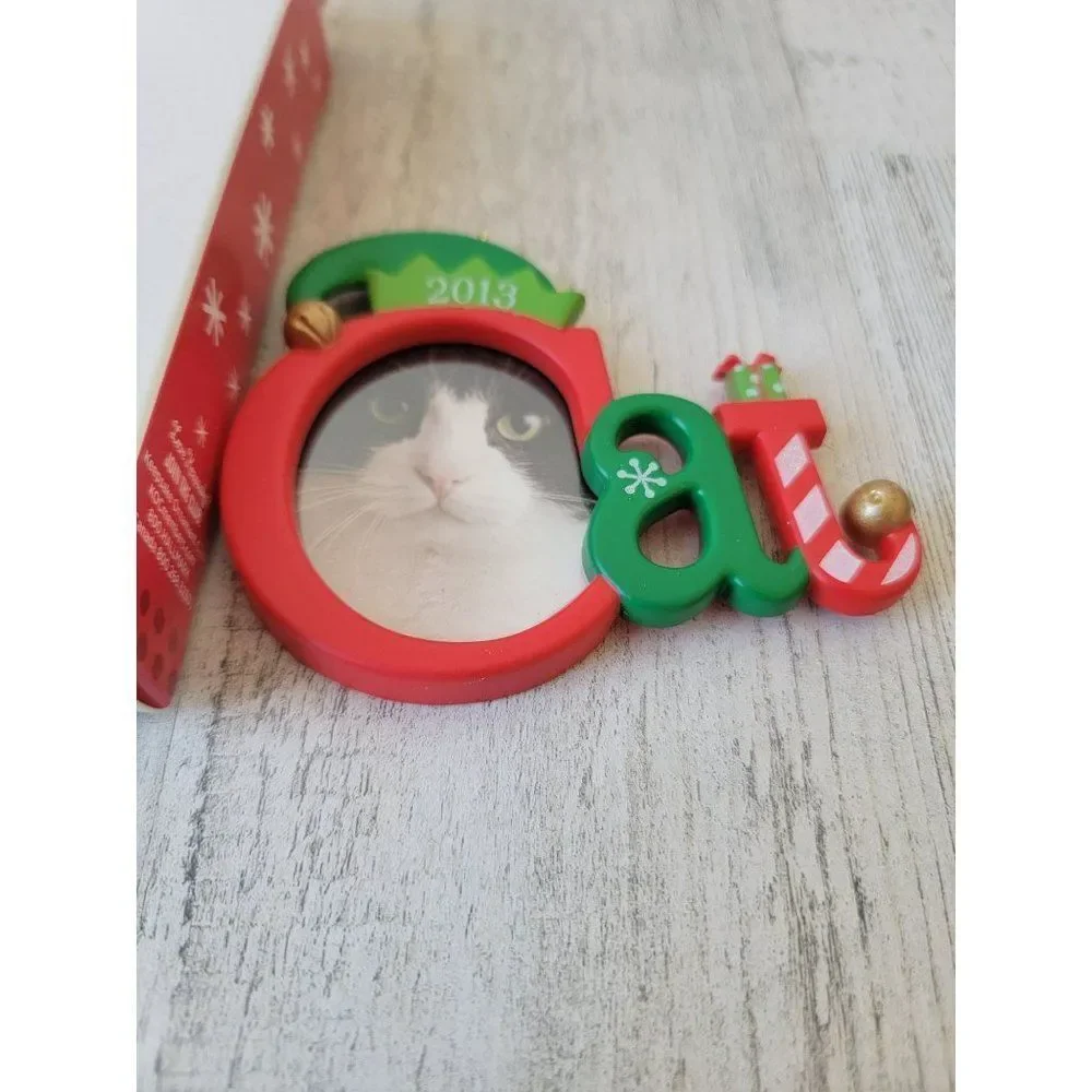 Hallmark cute kitty 2013 ornament Xmas decor elf‎